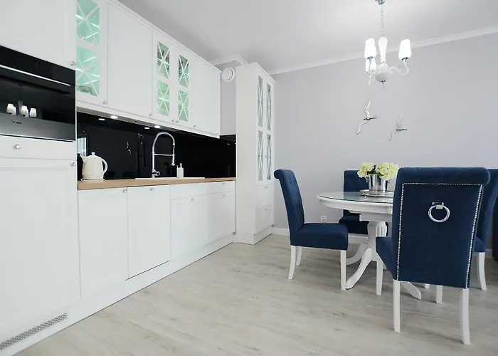 Navigator-blizej Morza 94 * كولوبرزيغ